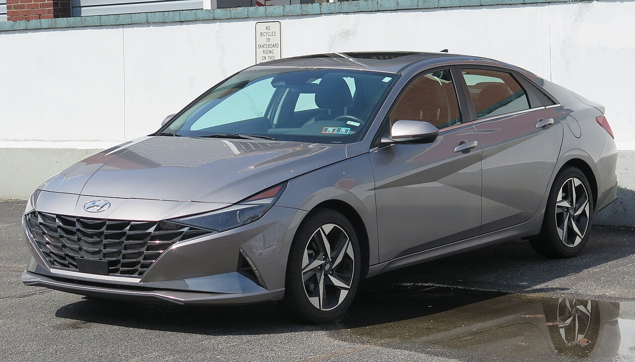 Hyundai Elantra Sedan exterior design