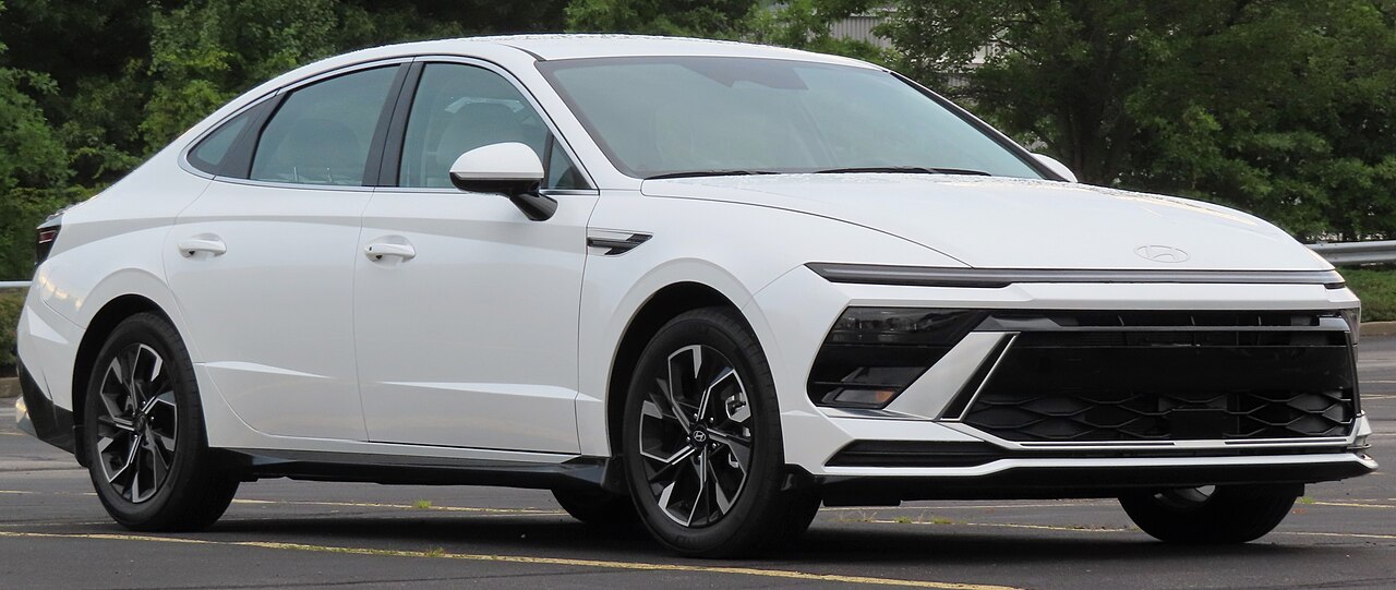 Hyundai Sonata Sedan exterior design