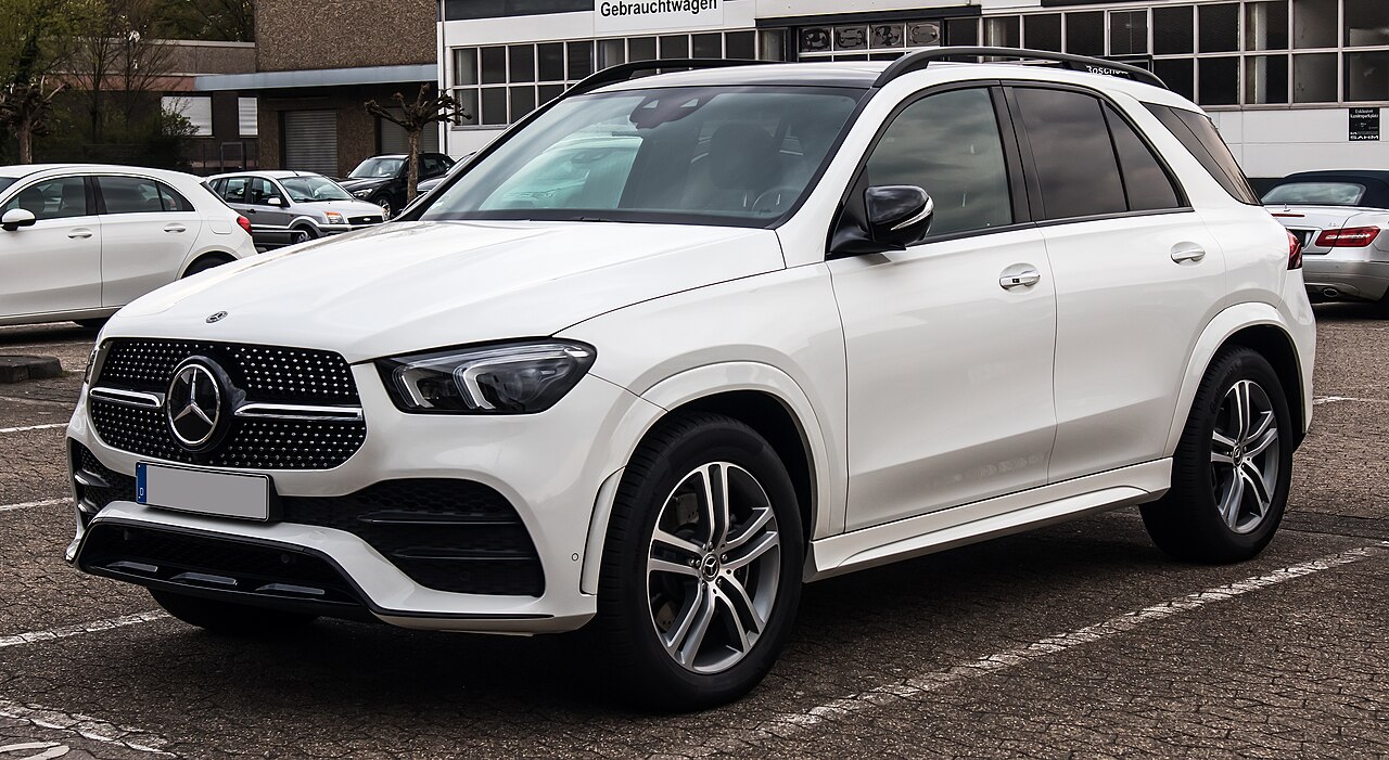 Mercedes-Benz GLE SUV exterior design